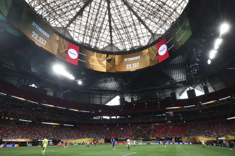 Los Angeles se dugo držao u utakmici, ali Chelsea je na kraju došao do rutinske pobjede