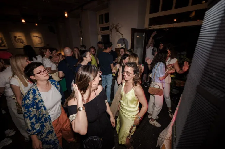 Žuto poslijepodne u Botaničaru koje je odisalo ljetom