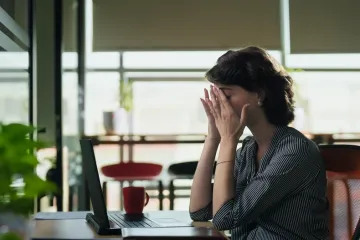 Sabotirate li vlastitu sreću? Ovo su odluke koje po hitno morate prestati donositi