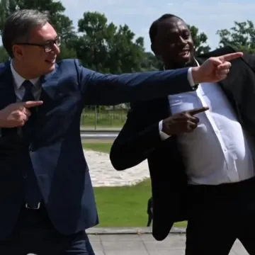 Vučić u Beogradu stvarno pozirao uz Usaina Bolta, najbržeg čovjeka na svijetu