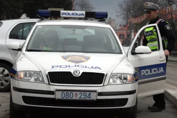 Tučnjava na školskom igralištu, ali nisu djeca: Eskalirao verbalni sukob dva muškarca