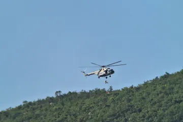 Velika akcija spašavanja: MORH i HGSS spasili turistikinju na Biokovu, prevezena je na hitnu