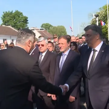 Francuska, Velika Britanija, Litva i Vatikan samo su neke od zemalja koje čekaju hrvatske veleposlanike