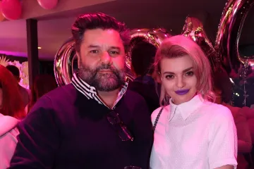 Ella Dvornik odgovorila na pitanje o razvodu s Charlesom: Otkrila gdje su djeca i kako sada žive