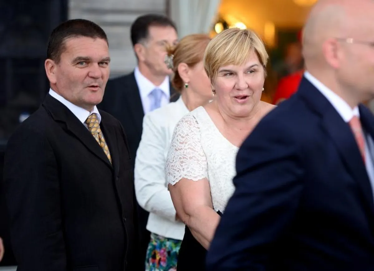 Oženio se sin Željke Markić: Thompson uživo zapjevao i zapalio atmosferu