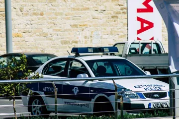 Policajci uhvaćeni u 'akciji': Snimka iz službenog vozila postala viralna