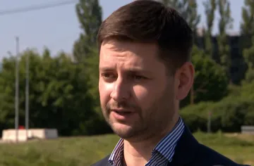 Kad ne ide uz saveznike, do većine se dolazi uz ruke 'protivnika'