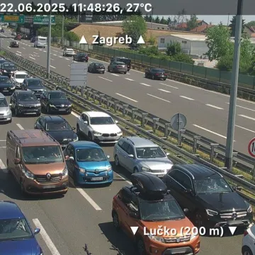 Počinju gužve na autocestama: HAK najavio gust promet prema unutrašnjosti