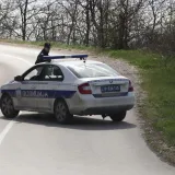 Maskirani razbojnik mučio staricu pa joj zapalio kuću: 'Imala je tragove davljenja'
