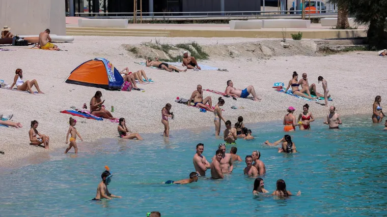 Novo ljeto - nove cijene: Na moru najviše poskupjeli toaletni papir i sapuni