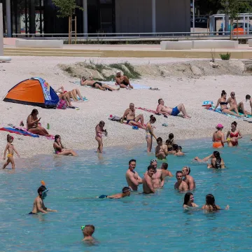 Novo ljeto - nove cijene: Na moru najviše poskupjeli toaletni papir i sapuni