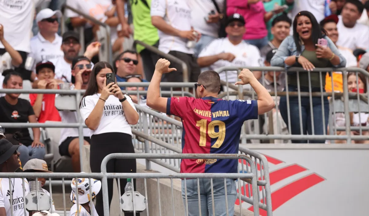 Ušao s dresom Barcelone na tribinu s navijačima Reala i pokajao se: Reakcija je bila brza i bolna