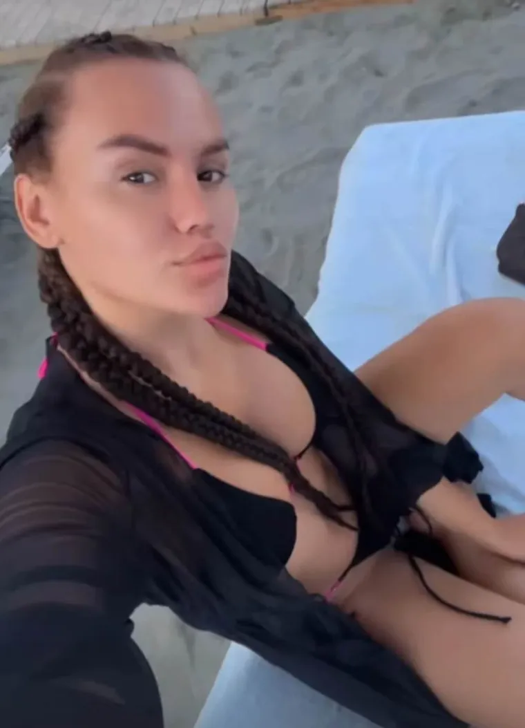 Transrodna Nikolina Kovačević pokazala kako izgleda u kupaćem kostimu: 'Je li ovo moguće?'