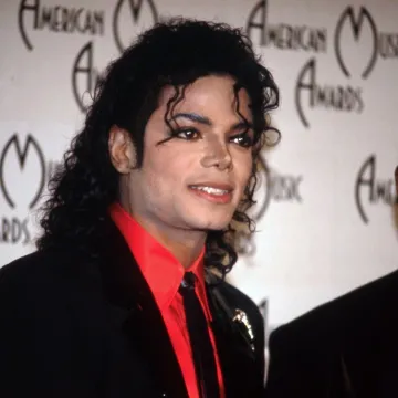 Od zlostavljanog djeteta do kralja popa! Znate li kako je Michael Jackson izgledao prije operacija?