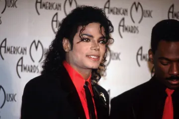 Od zlostavljanog djeteta do kralja popa! Znate li kako je Michael Jackson izgledao prije operacija?