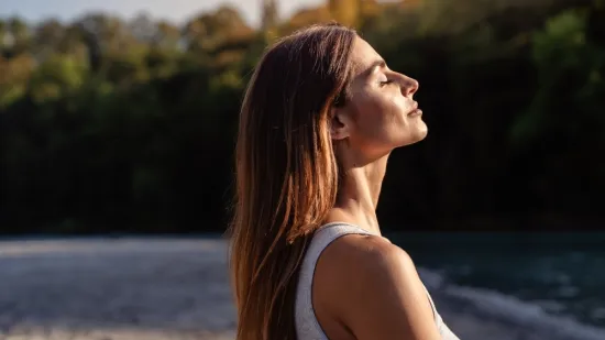 Sunčajte se pametno: Liječnik otkrio idealno vrijeme za unos vitamina D