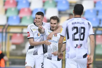 Komplicira se situacija oko Pajazitija, evo kako je Fulham 'zapaprio' Hajduku