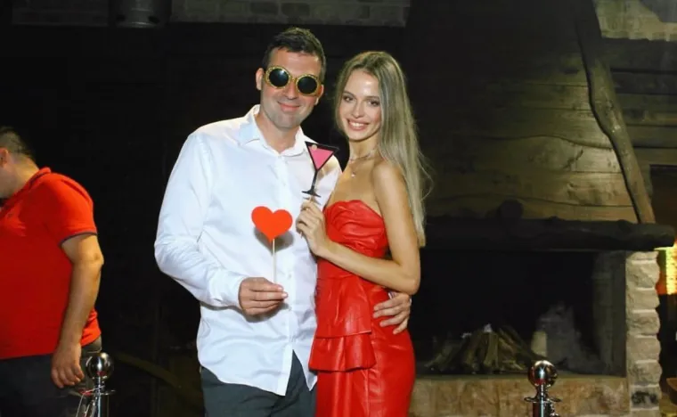 Manekenka Sara Djurić u vezi sa 21 godinu starijim muškarcem: 'Znate li što me privuklo?'