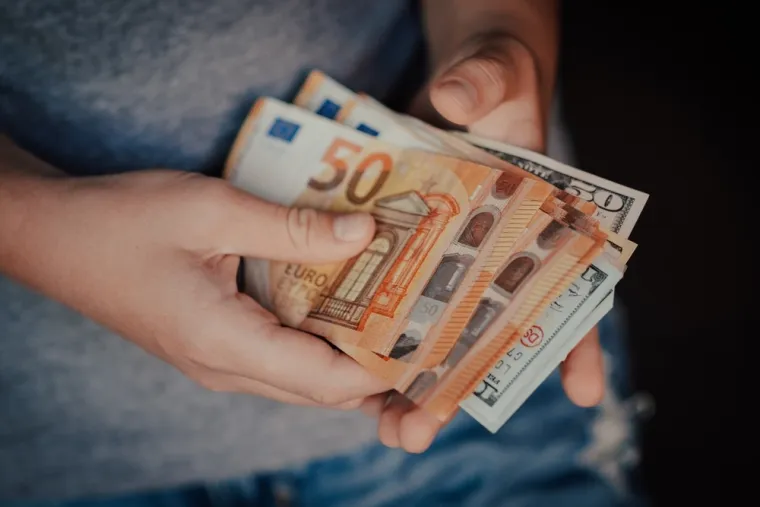 Nije važno koliko zarađujete, ova financijska navika ključ je sreće i unutarnjeg mira