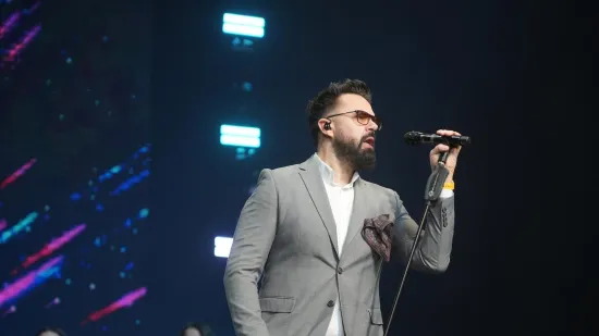 [KVIZ] Znaš li prepoznati hitove Petra Graše samo po jednom stihu?