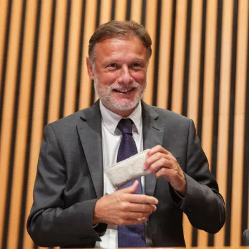 Thompson u Saboru, Jandroković citirao njegov hit: I ne, nije 'Ako ne znaš šta je bilo'