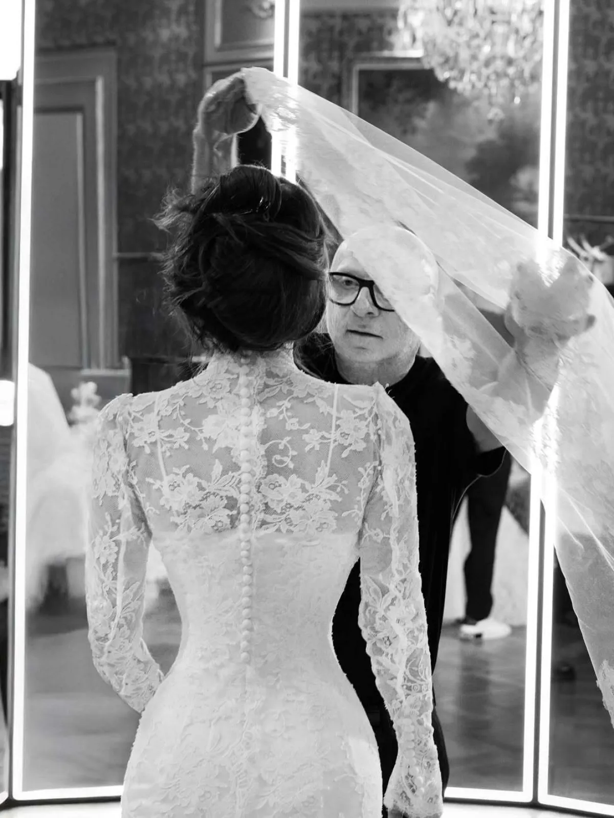 Zaboravite Bezosa, vjenčanje je bilo Laurenin modni trijumf: Odabrala je haljinu od koje zastaje dah