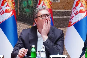 Bombaške dojave, ultimatumi i blokade: Srbija večeras ulazi u povijest ili u potpuni kaos?