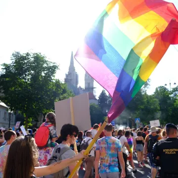 Obitelj ili skandal?! Istraživanje razotkrilo: Ovoliko Hrvata podržava pobačaj i gay brakove!