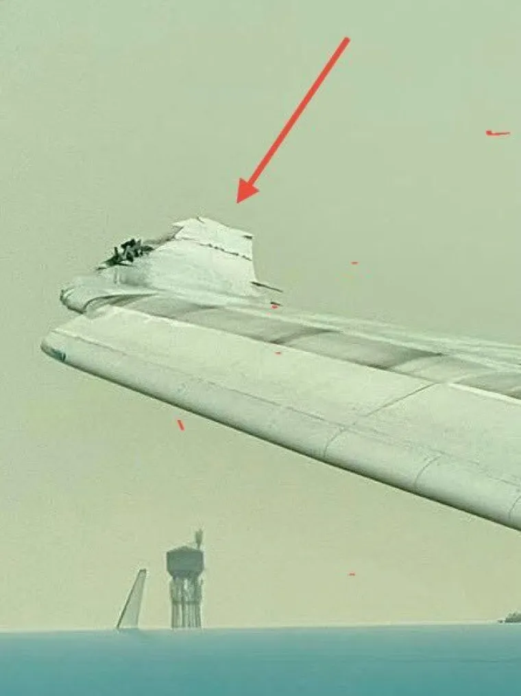 Kao u scenariju iz noćne Boeing rasparao Airbus na pisti! Pojavio se šokantan video!