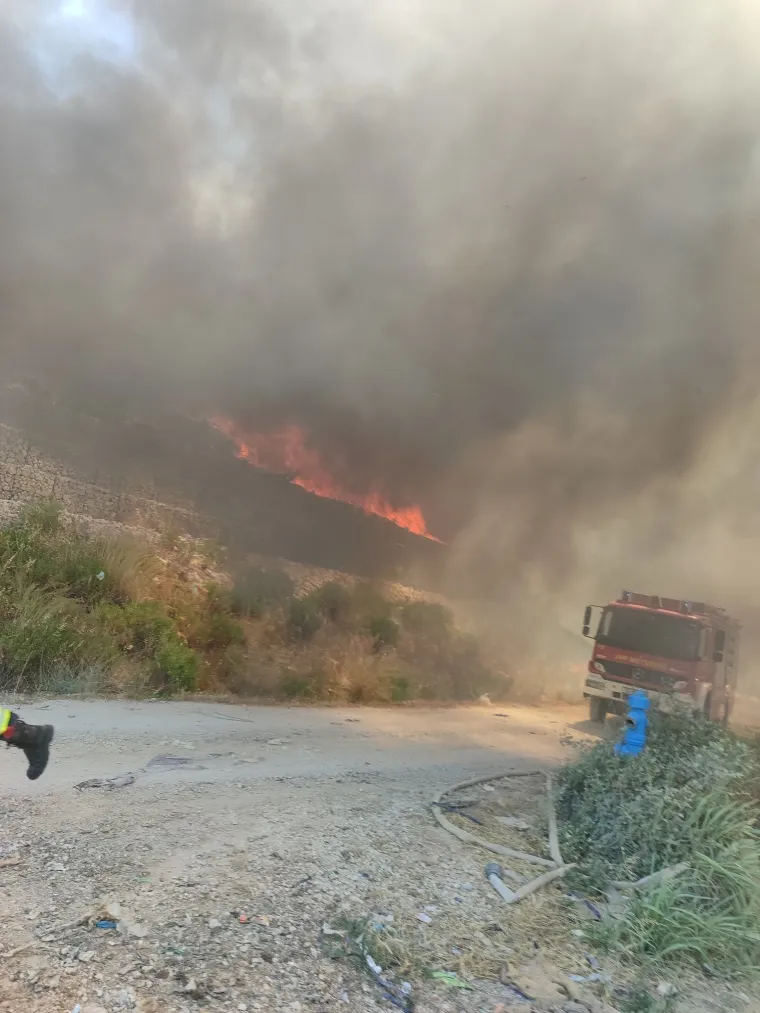 Veliki požar na deponiju u Metkoviću, šire se dramatične snimke: Čeka se dolazak kanadera