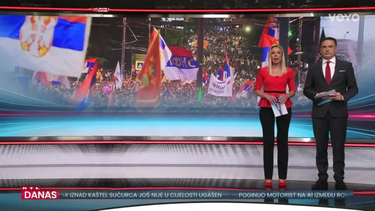 Društvenim mrežama širi se videosnimka incidenta: Srpska pjevačica pokušala se probiti kroz blokade