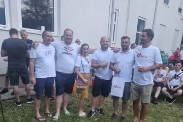 Ako mislite da su ljudi postali hladni, provjerite dvaput: 'Ni svjetlost se ne čuje. A svijetli'