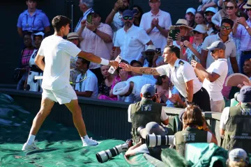 Gospođi pozlilo na Wimbledonu: Alcaraz oduševio potezom! Priča se nastavila na društvenim mrežama