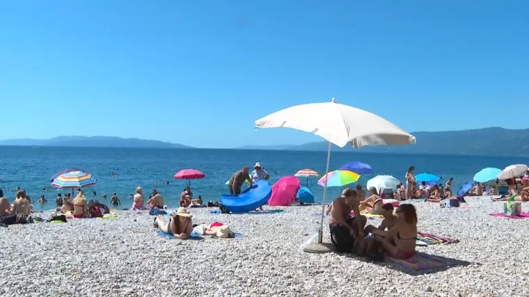 Čak 7,5 milijuna turista i 30 milijuna noćenja u prvih 6 mjeseci: A domaći preživljavaju