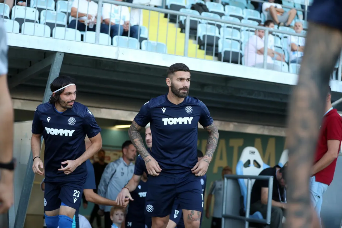 Udara, vrijeđa, izaziva: Pogledajte dosjee Marka Livaje