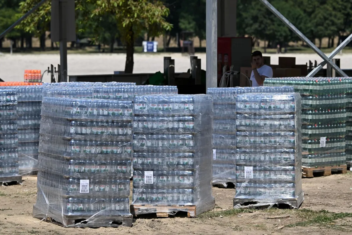 Mislili ste se rashladiti sladoledom na Thompsonovom koncertu? Možda bolje da se kuhate... Objavljene su cijene