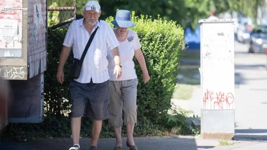 Poliester, ćevapi, alkohol, i sunce od 11 do 16. Zašto ljudi ne slušaju upute liječnika?