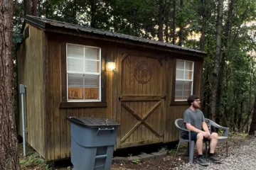 Bio je beskućnik, a evo gdje sada živi: 'Strašno je da nam je to postalo normalno'