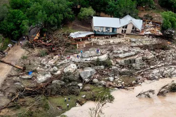 Katastrofalne poplave poharale Teksas, a nove prijete: Ima poginulih i nestalih