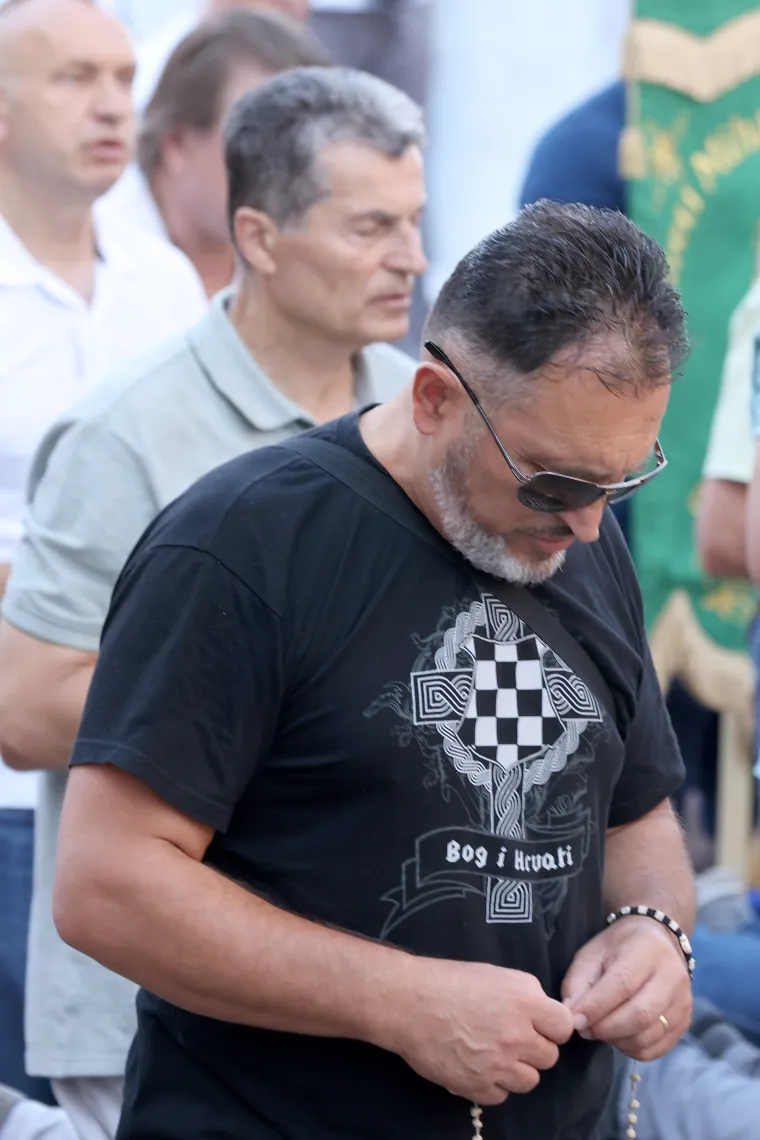 Na Trgu kleče i mole, ovoga puta i za Thompsona: Dvije stvari su im najvažnije