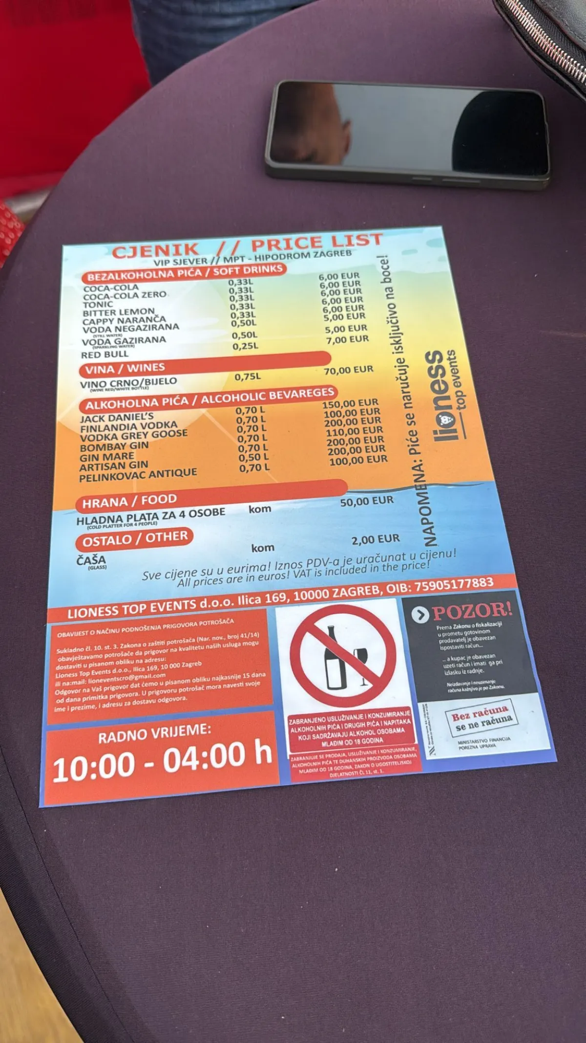 Jesu li pretjerali? Doznajemo cijene boca žestice i hrane u VIP zoni