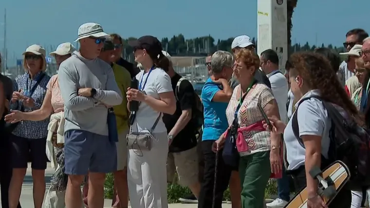 S dolaskom turista pristižu i džeparoši: Najdraže su im tijesne ulice i trgovi gdje koriste gužvu