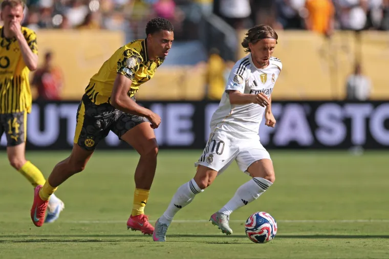 Milan predstavio novog trenera, a on otkrio kada Modrić dolazi: 'On je važan igrač za nas'