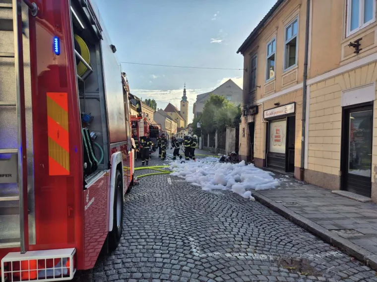 Nakon eksplozije u Samoboru, upozorili: 'Zatvorite prozore, rizik može biti ozbiljan!'