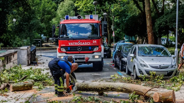 Splićani ne pamte ovakvo nevrijeme: 'Imam 75 godina, ovo nisam nikad vidio ni doživio'