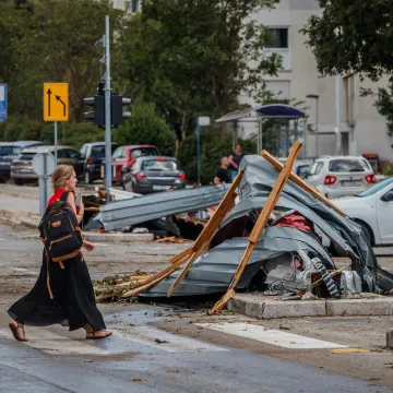 Strašno nevrijeme prošlo Splitom. Vatrogasac: 'Ovakvo nevrijeme u samo 20 minuta nitko nije doživio'