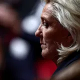 Policija upala u u stožer Le Pen: Nova višemilijunska afera trese ekstremnu desnicu!