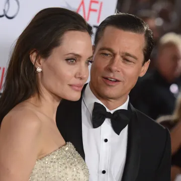 Nova Hollywood drama: Zašto Brad želi pristup privatnim porukama Angeline Jolie?