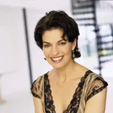 Sjećate se glumice iz hit serije? Svi su je mjerkali, pogledajte kako izgleda danas