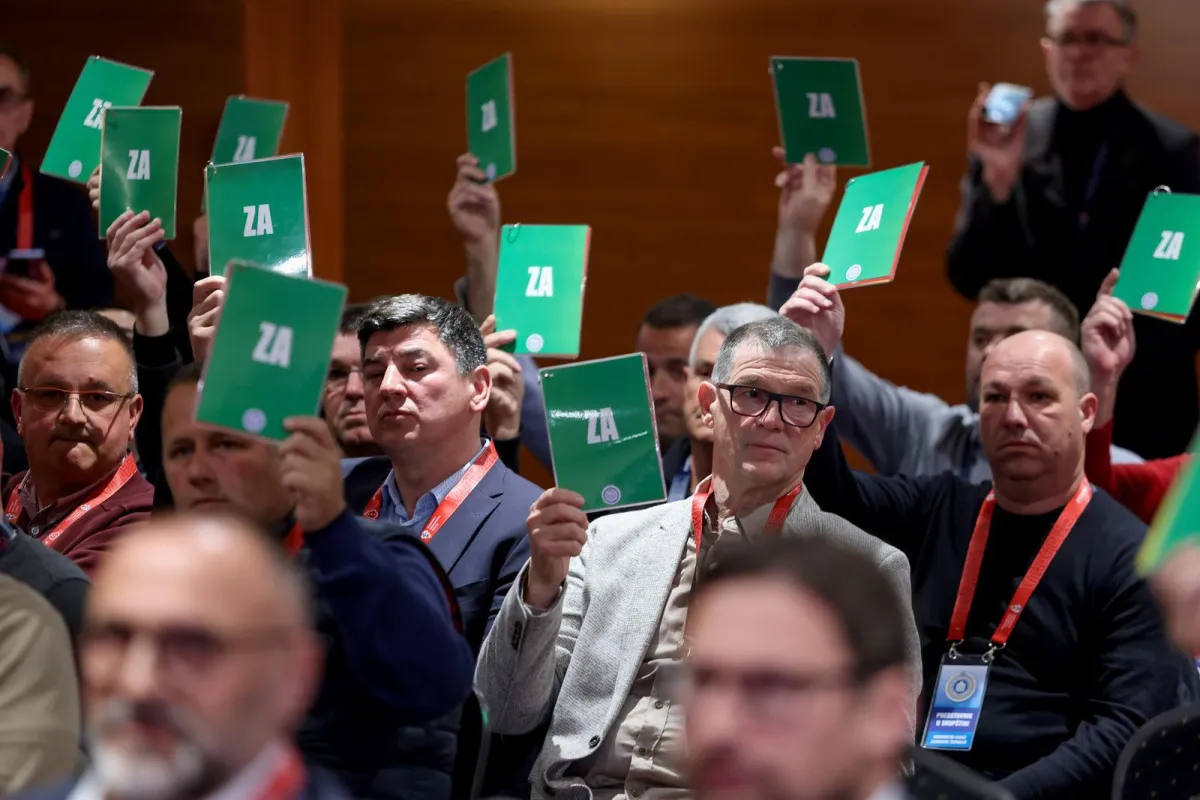 Kakva farsa! Zadarski nogomet ima vlast, Modrić i ekipa hvataju se za glavu: 'Završio je na hitnoj'